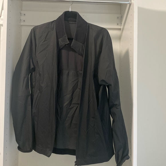 Lululemon windbreaker - Picture 1 of 1